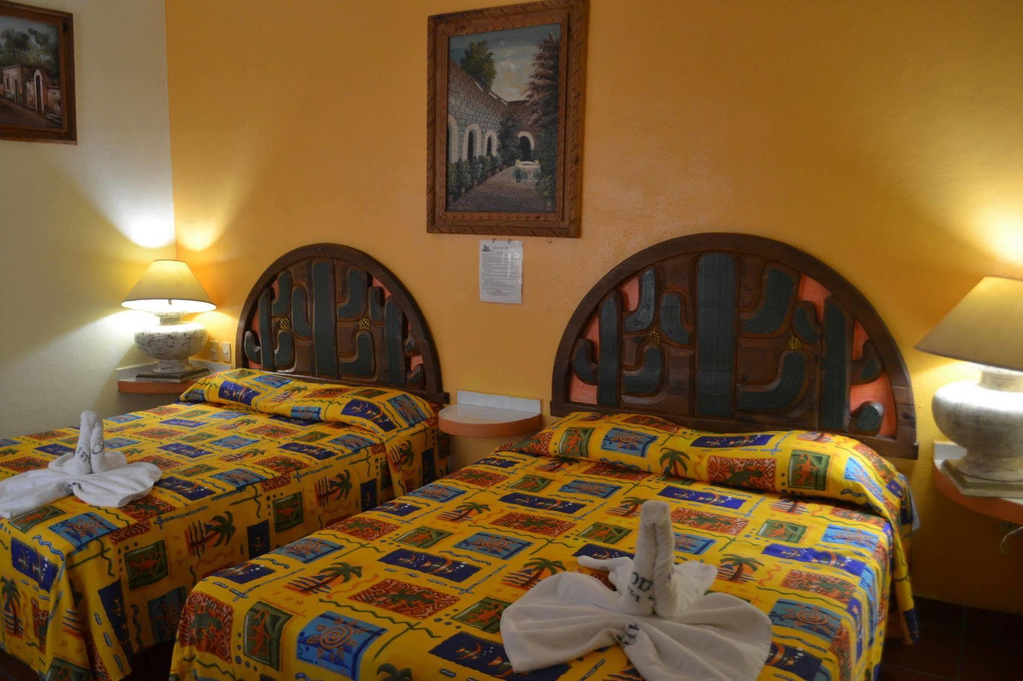 Cactus Inn Bucerías Extérieur photo